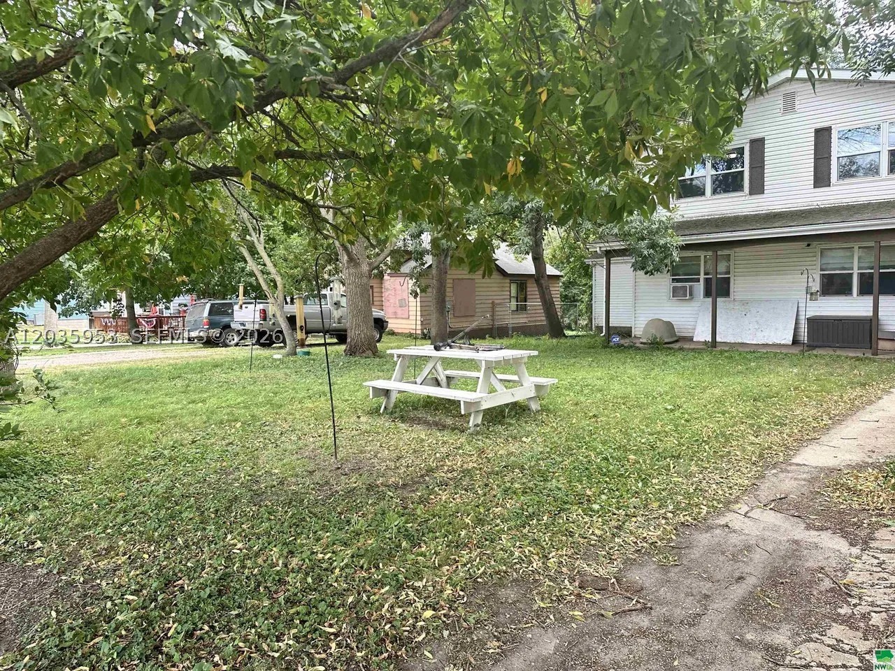 35 Hinshaw St Property Photo 22