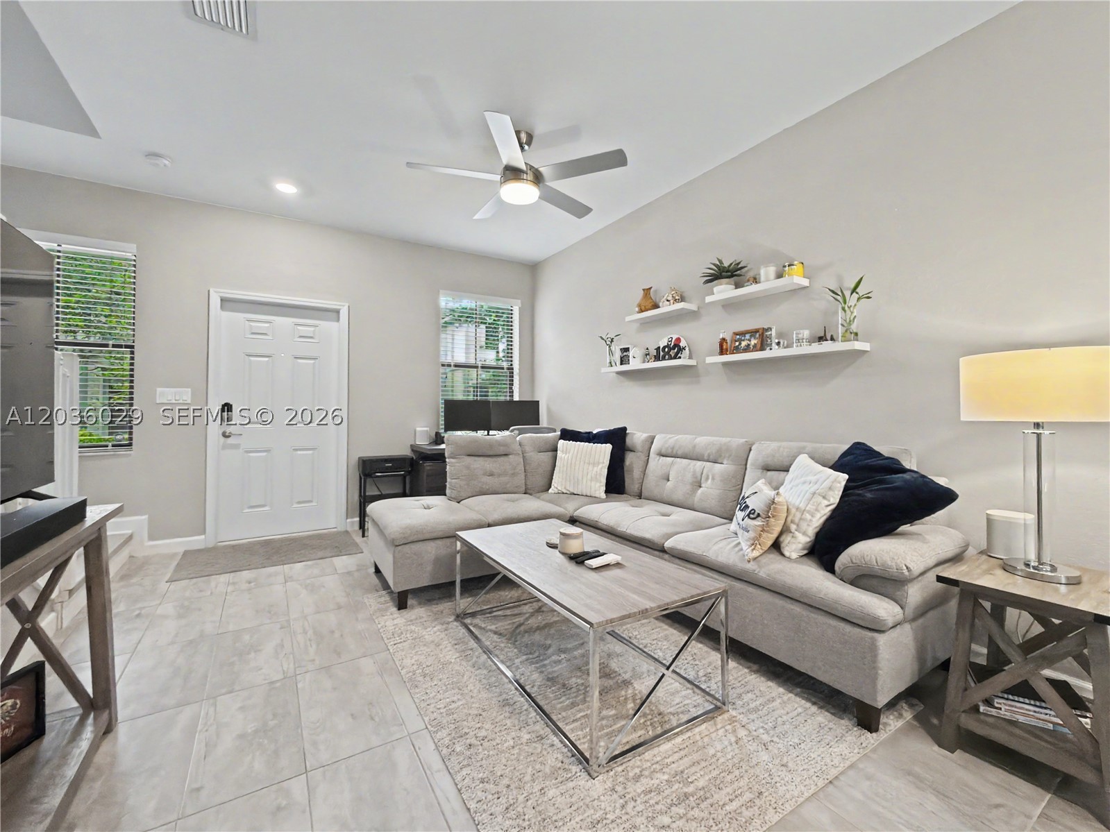 1608 Sw 28th St Property Photo 6