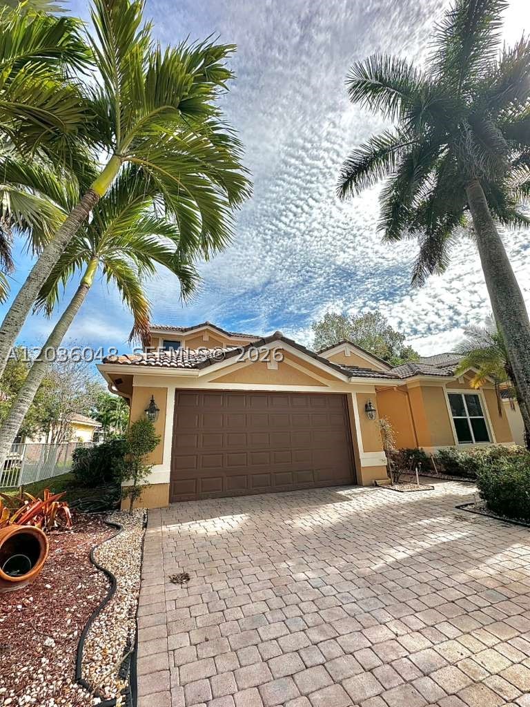 1831 Mariners Ln Property Photo 4