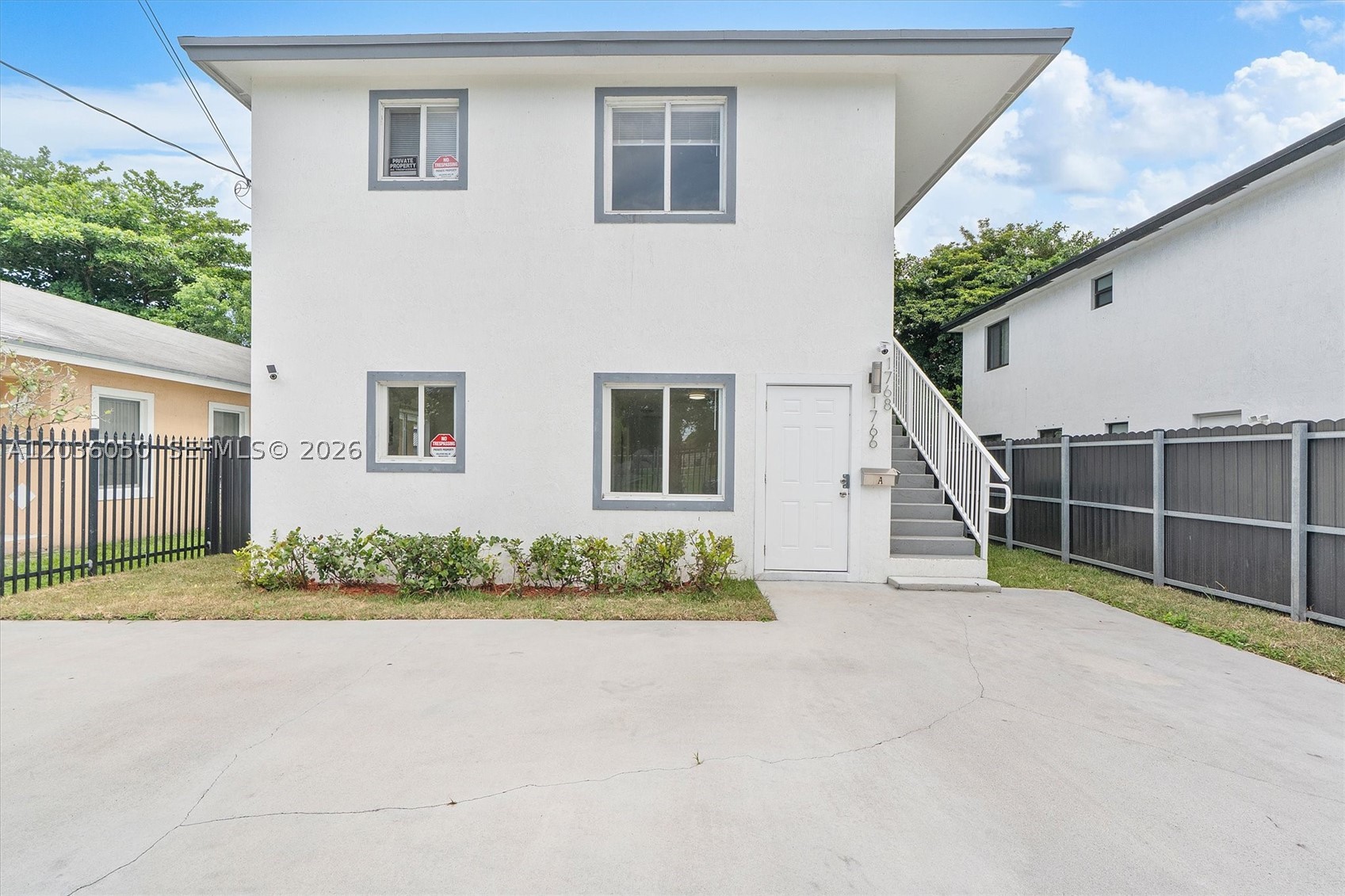 1766 Nw 68th Ter Property Photo 4