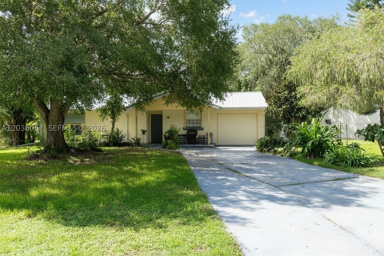 4001 Bishop Circle Property Photo 1