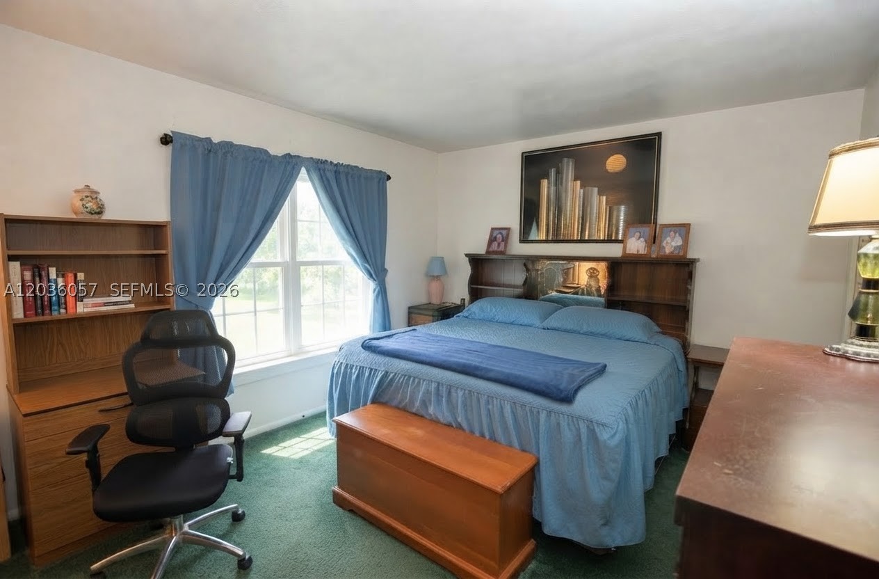 4001 Bishop Circle Property Photo 6
