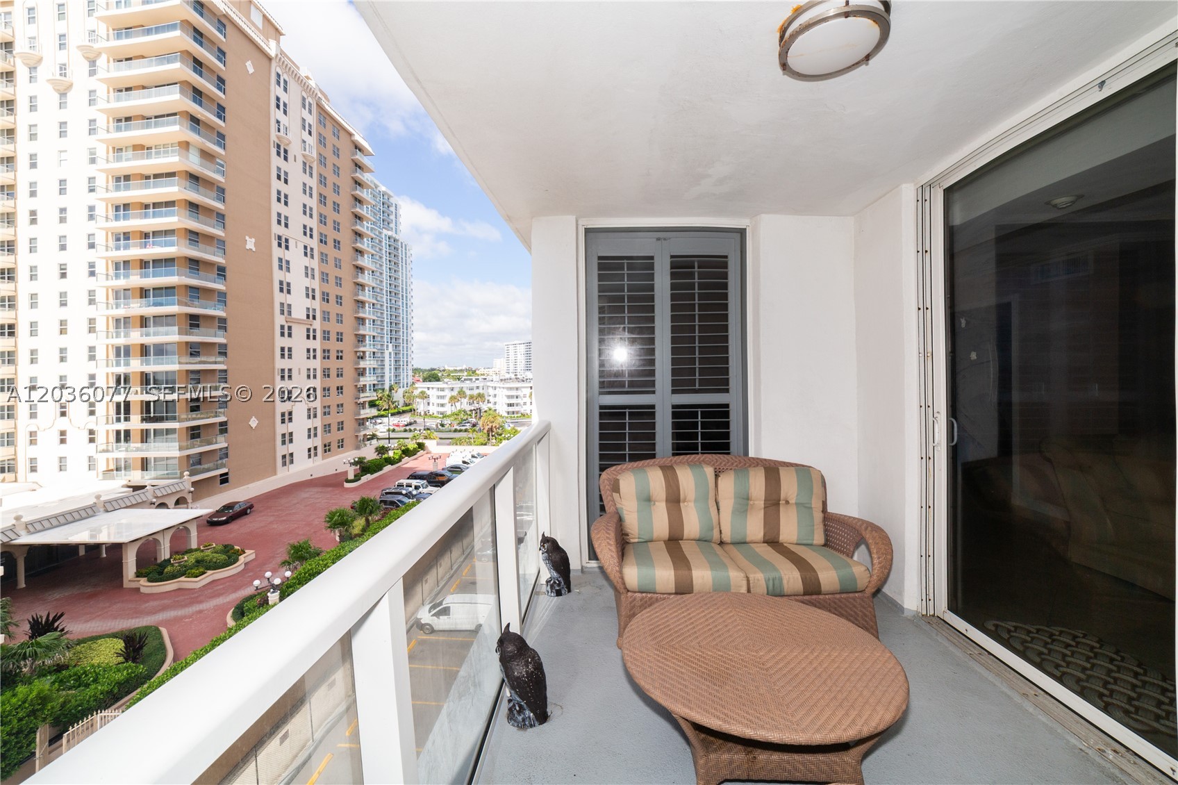 1904 S Ocean Dr 604 Property Photo 6