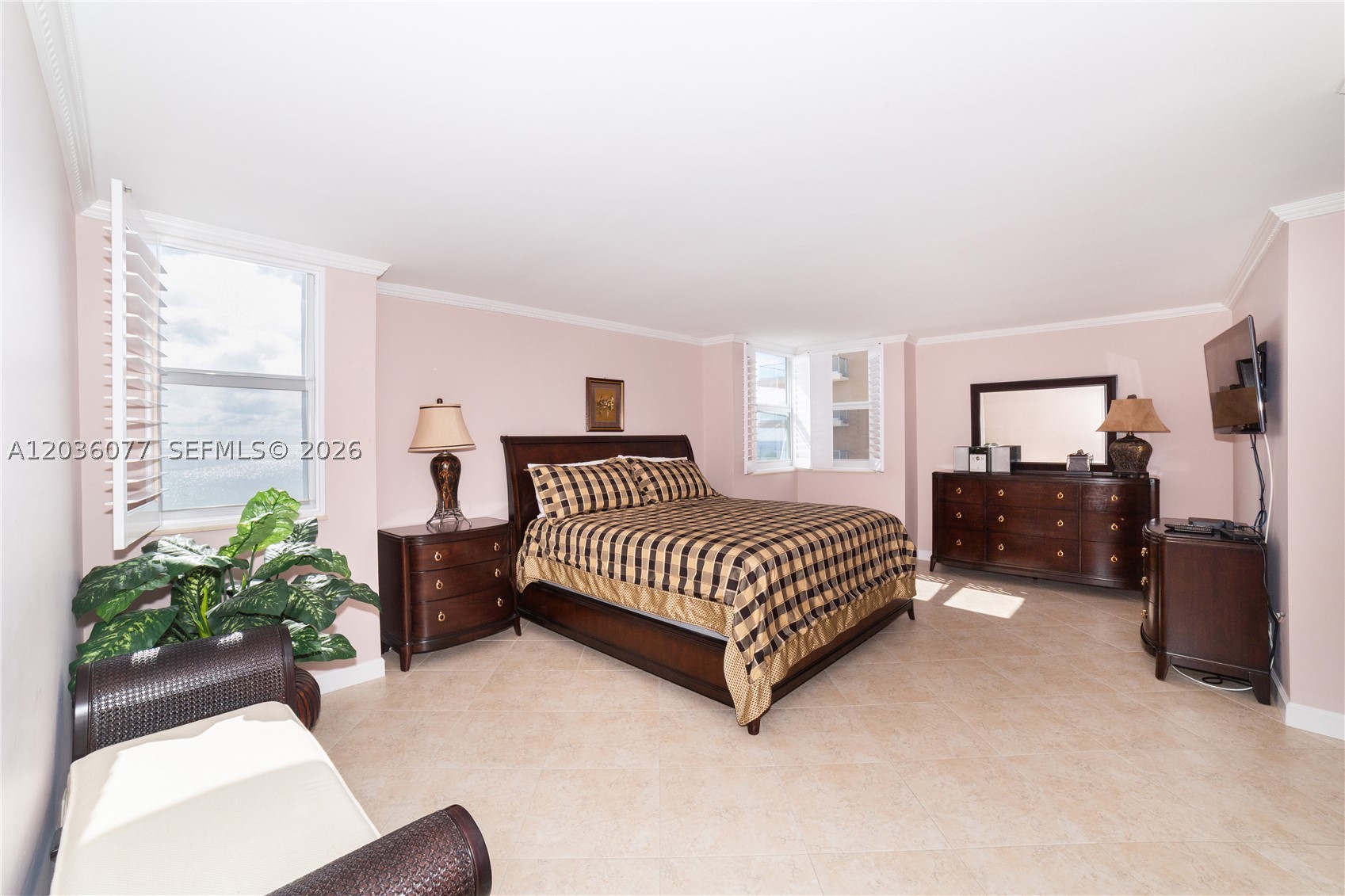 1904 S Ocean Dr 604 Property Photo 11