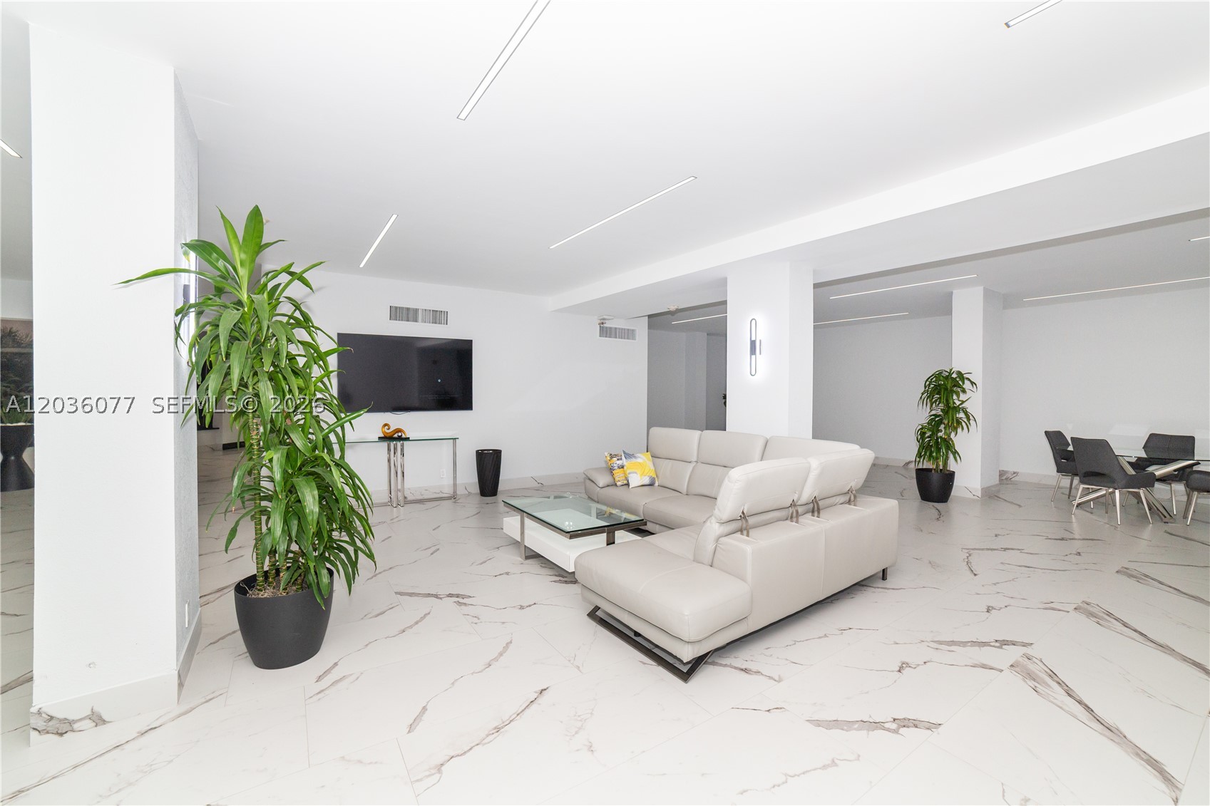 1904 S Ocean Dr 604 Property Photo 19
