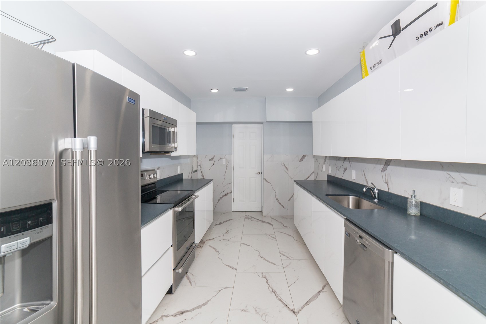 1904 S Ocean Dr 604 Property Photo 23