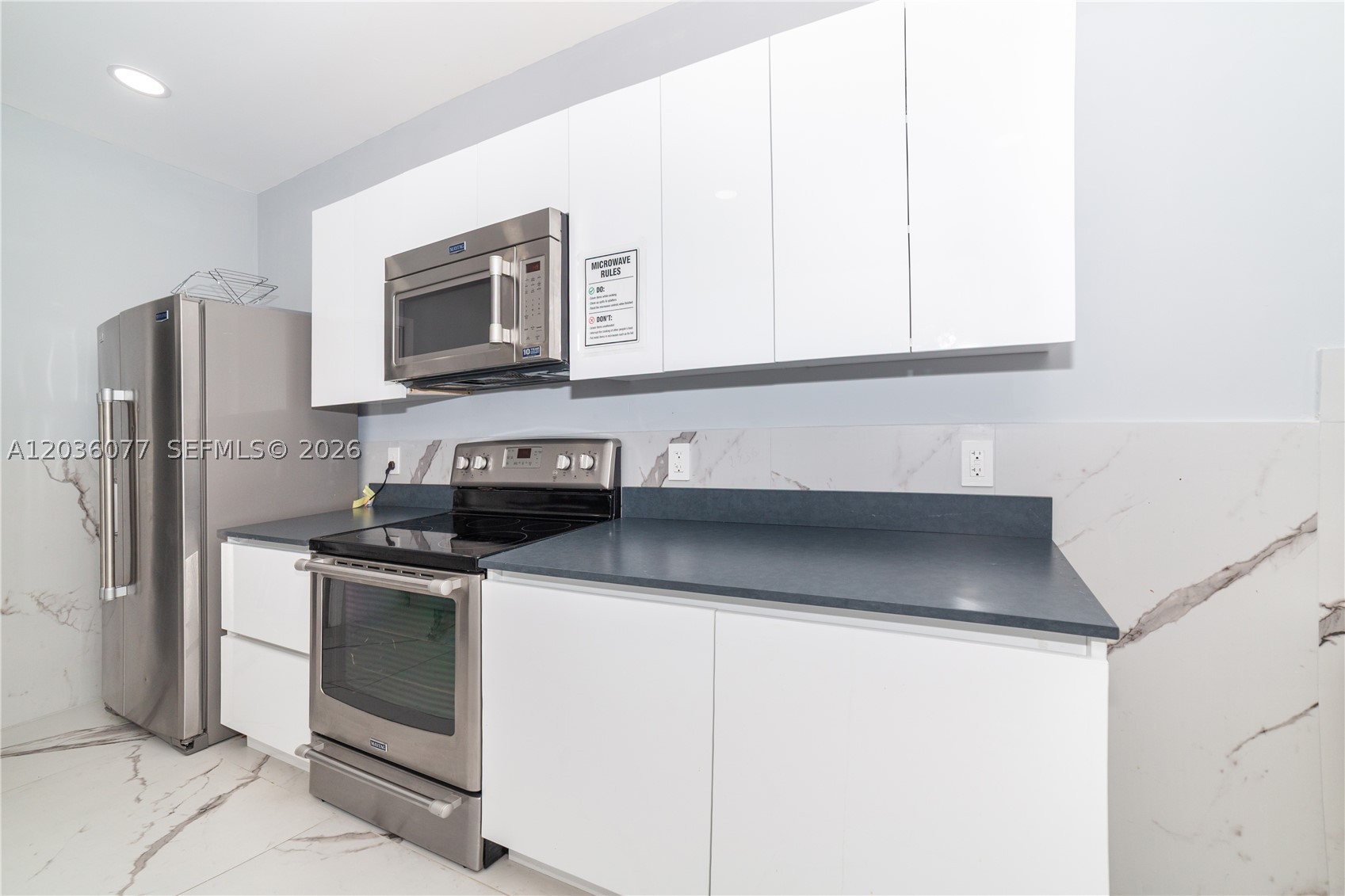1904 S Ocean Dr 604 Property Photo 24