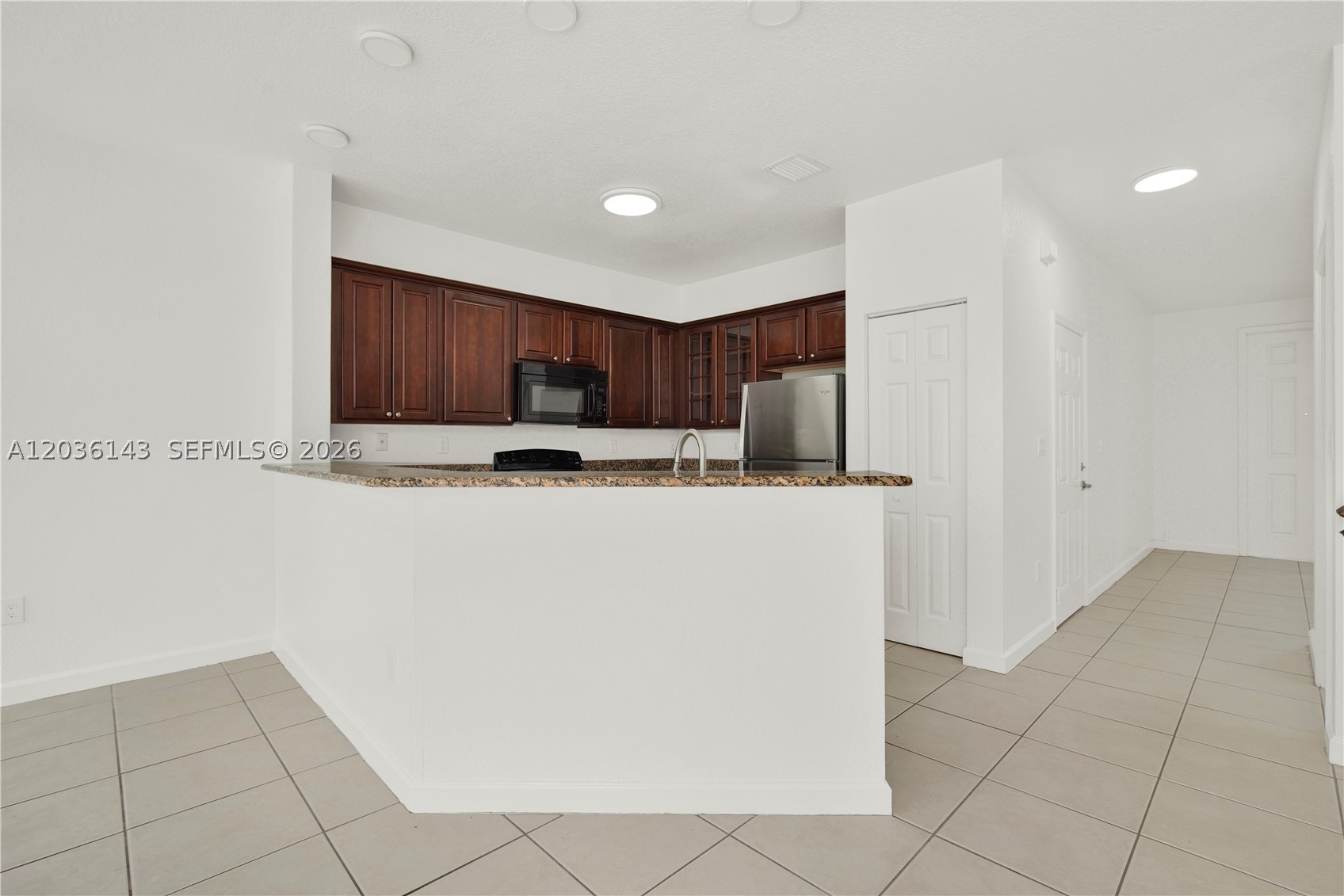 11467 Sw 236th Ln Property Photo 6