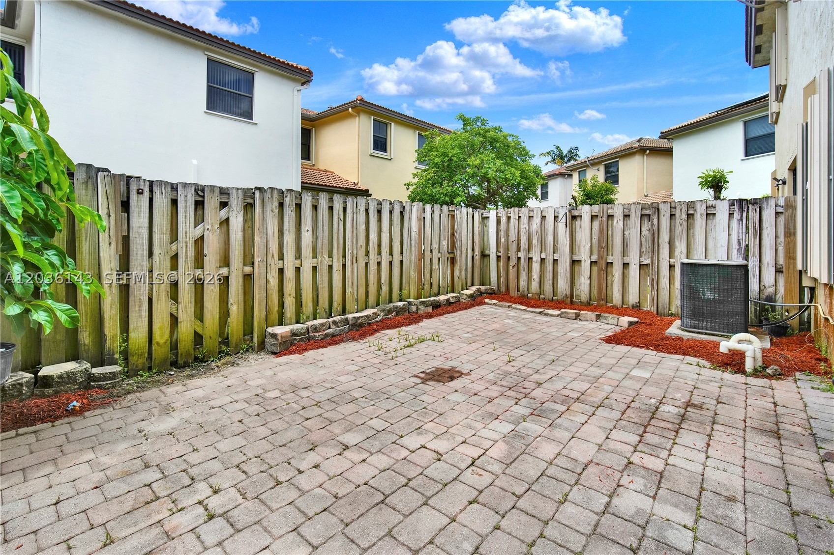11467 Sw 236th Ln Property Photo 23