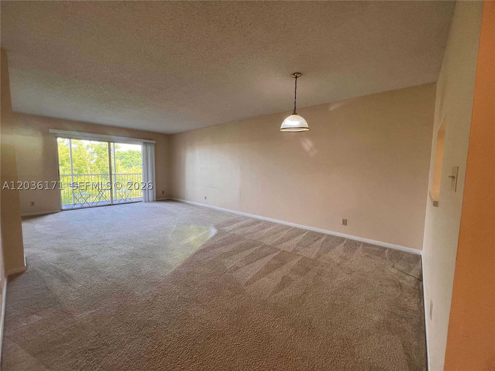 1075 Riverside Dr 505 Property Photo 5