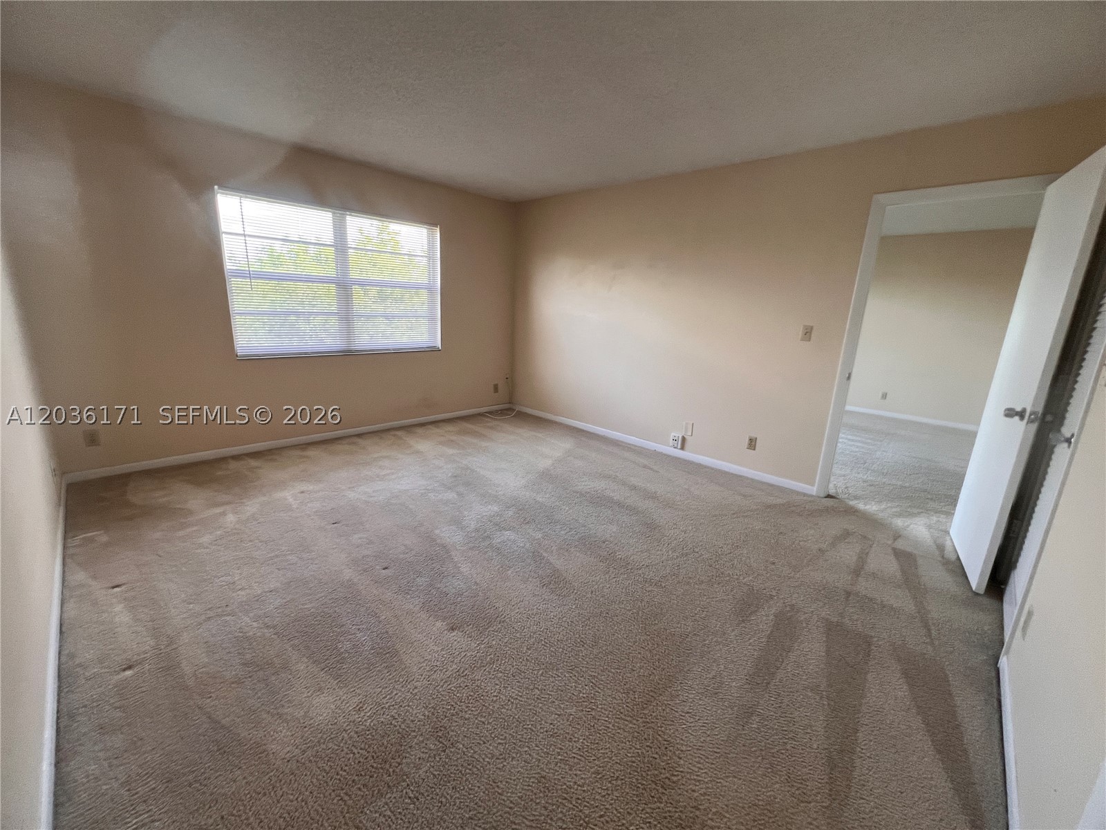 1075 Riverside Dr 505 Property Photo 7