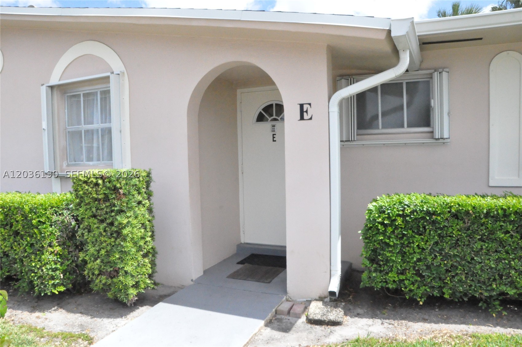 2784 E Dudley Dr E E Property Photo 2