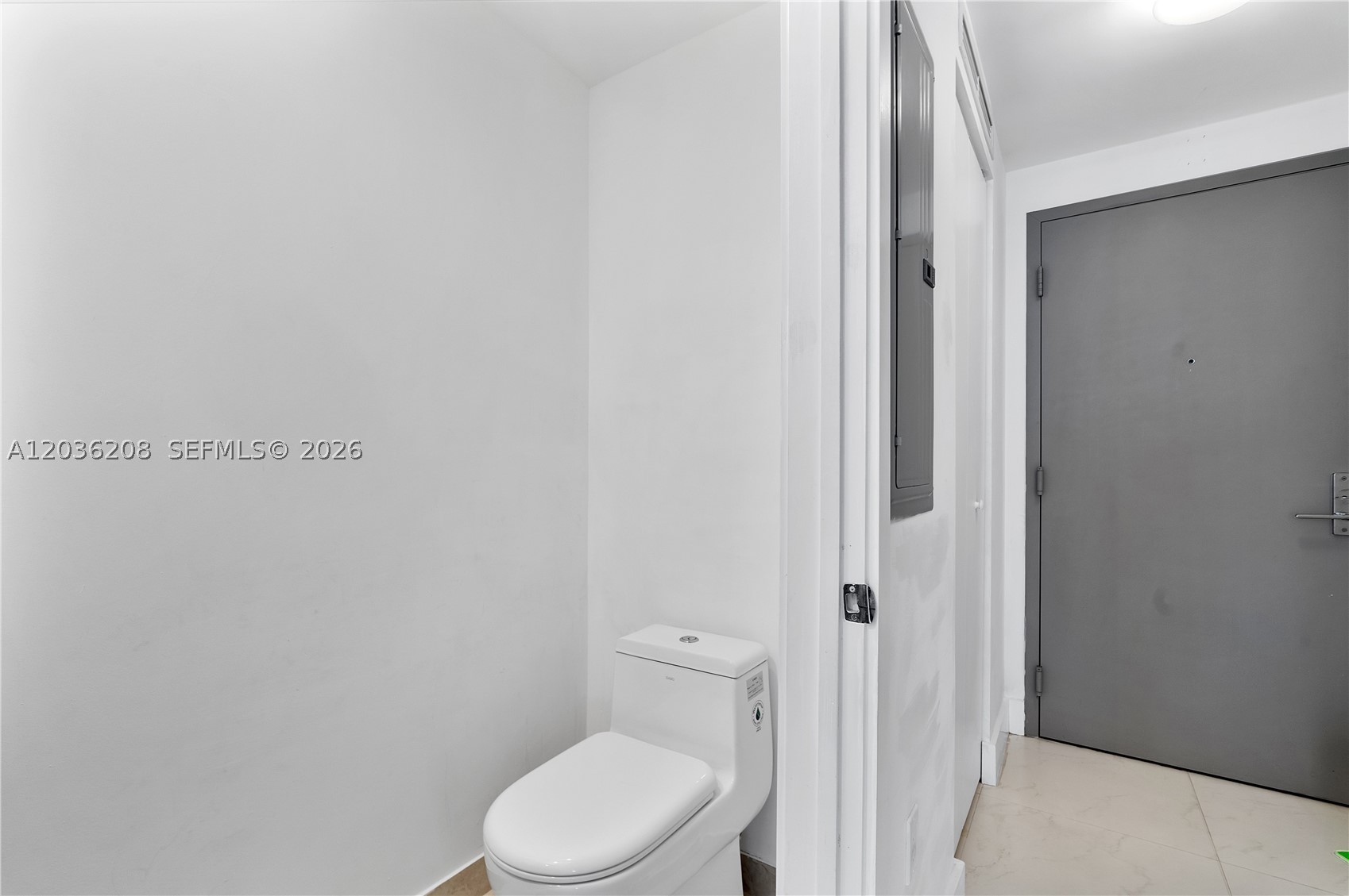 488 Ne 18th St 1805 Property Photo 6