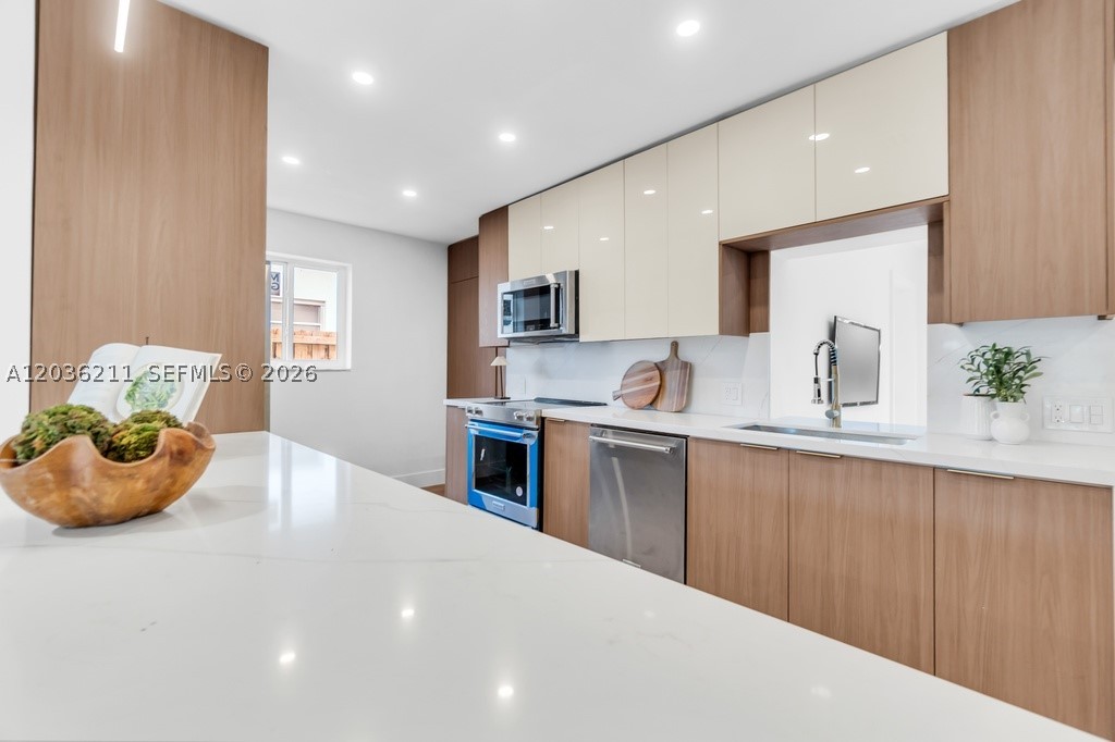 1234 Buchanan St Property Photo 15