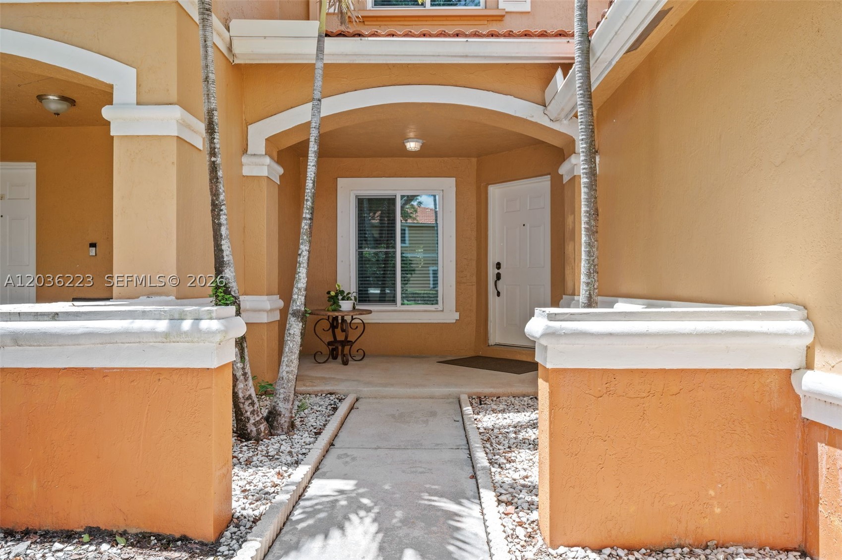 6086 Southard St Property Photo 4