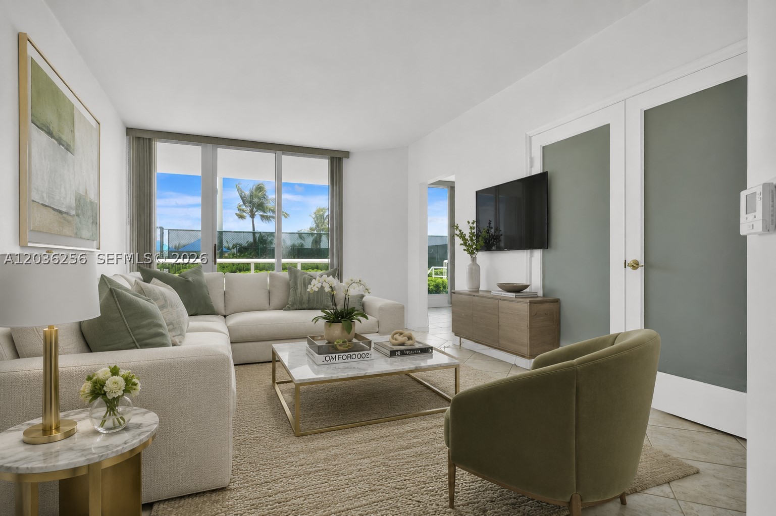 4779 Collins Ave 506 Property Photo 3