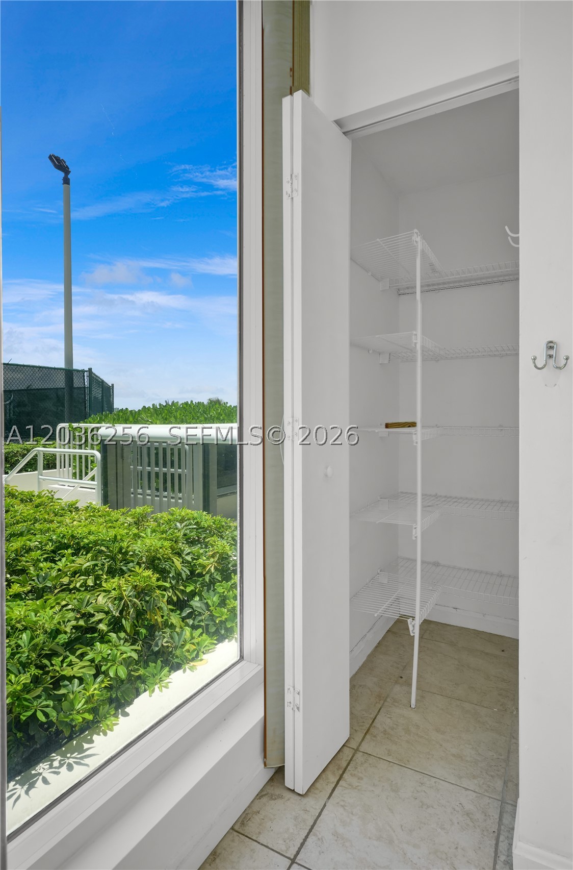 4779 Collins Ave 506 Property Photo 8
