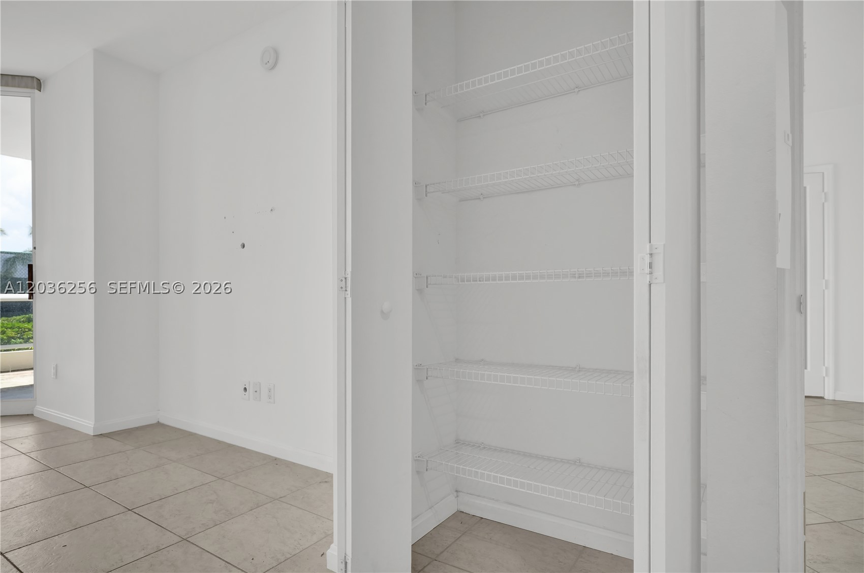 4779 Collins Ave 506 Property Photo 18