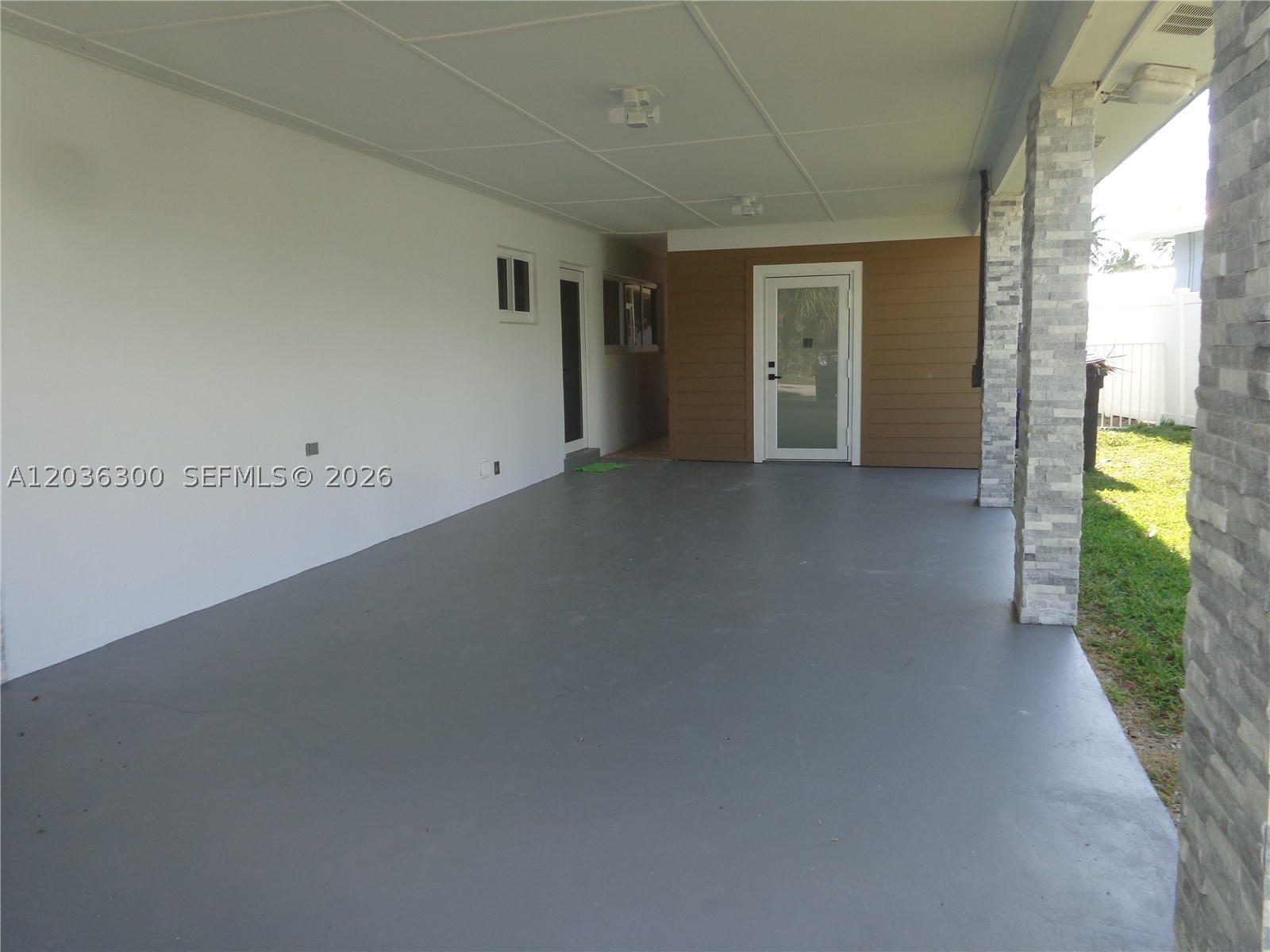 1565 N Thumb Point Dr Property Photo 10