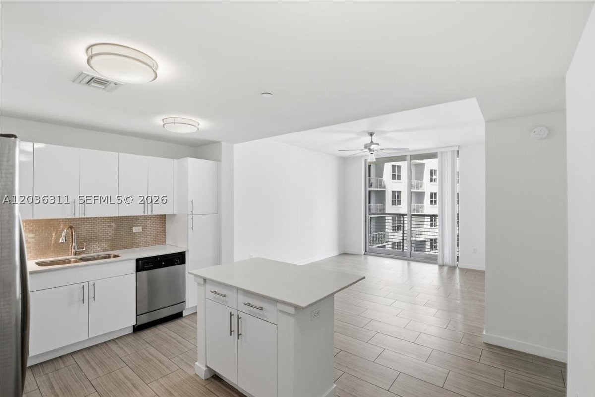1776 Polk St 703 Property Photo 6