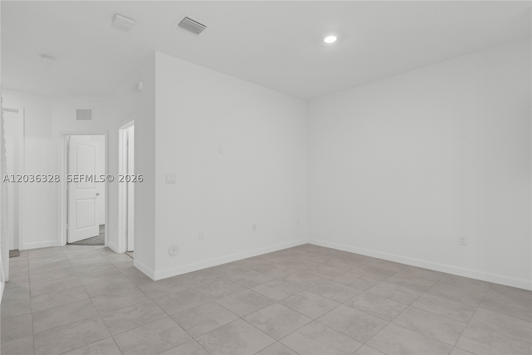 24868 Sw 114th Ave Property Photo 4