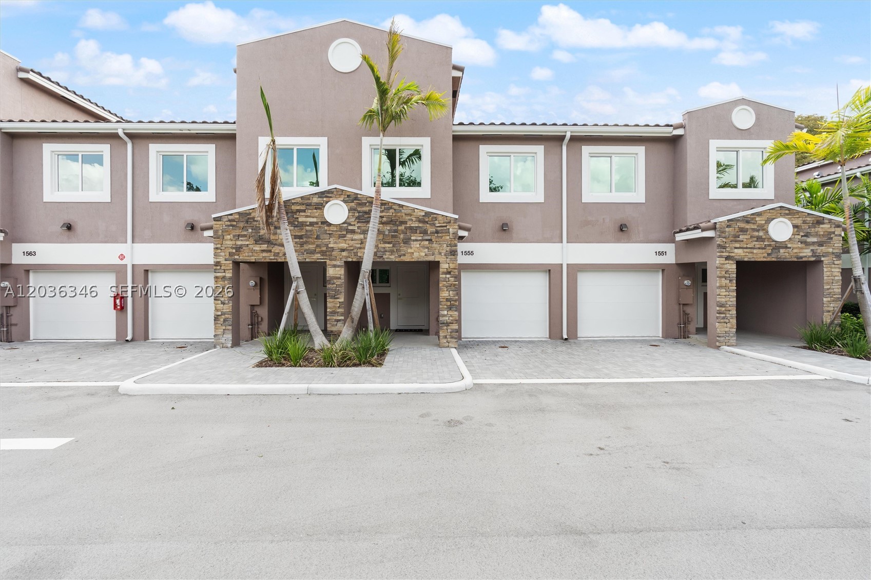 1555 Nw 94th Way Property Photo 1