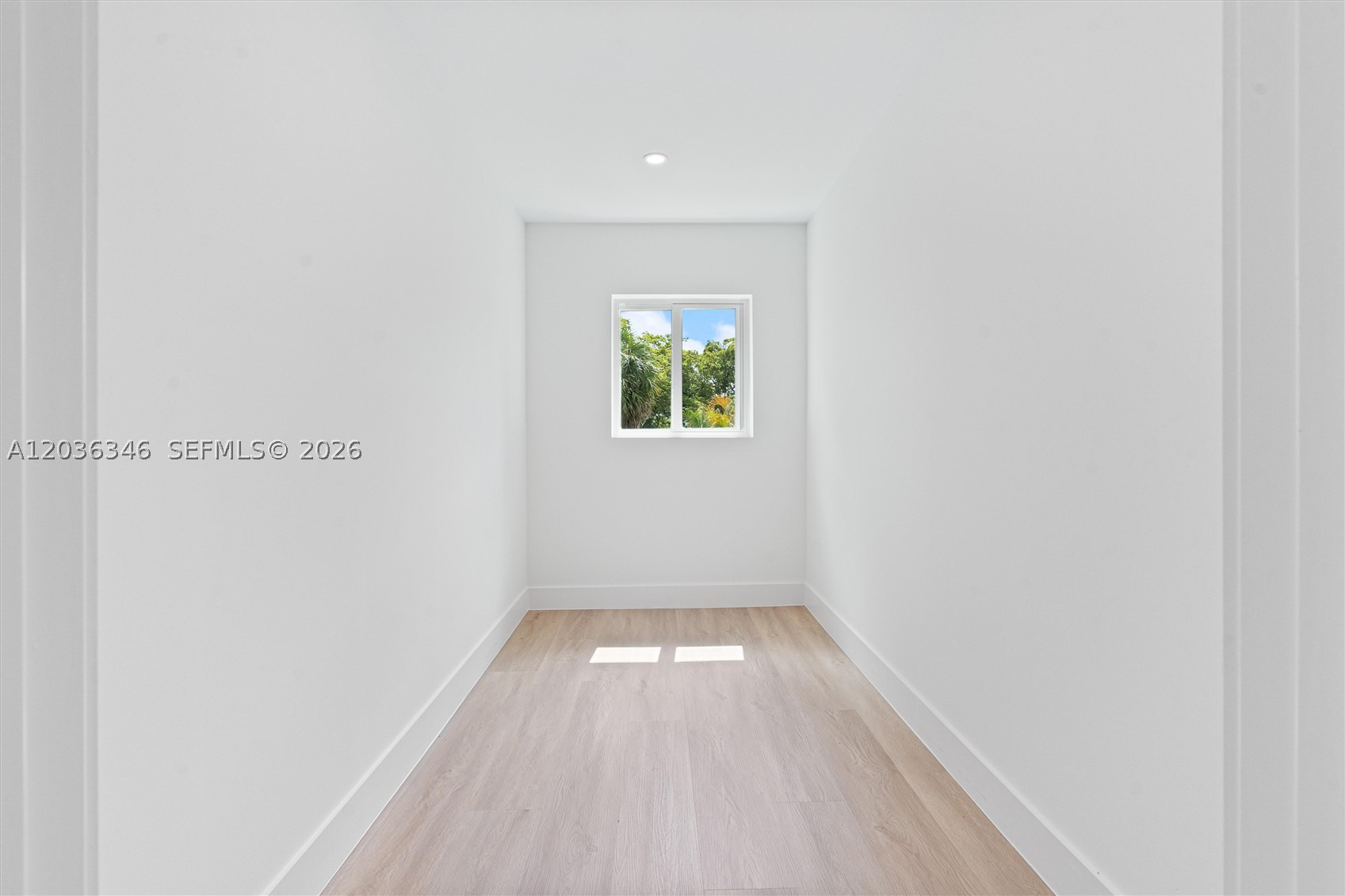 1555 Nw 94th Way Property Photo 20
