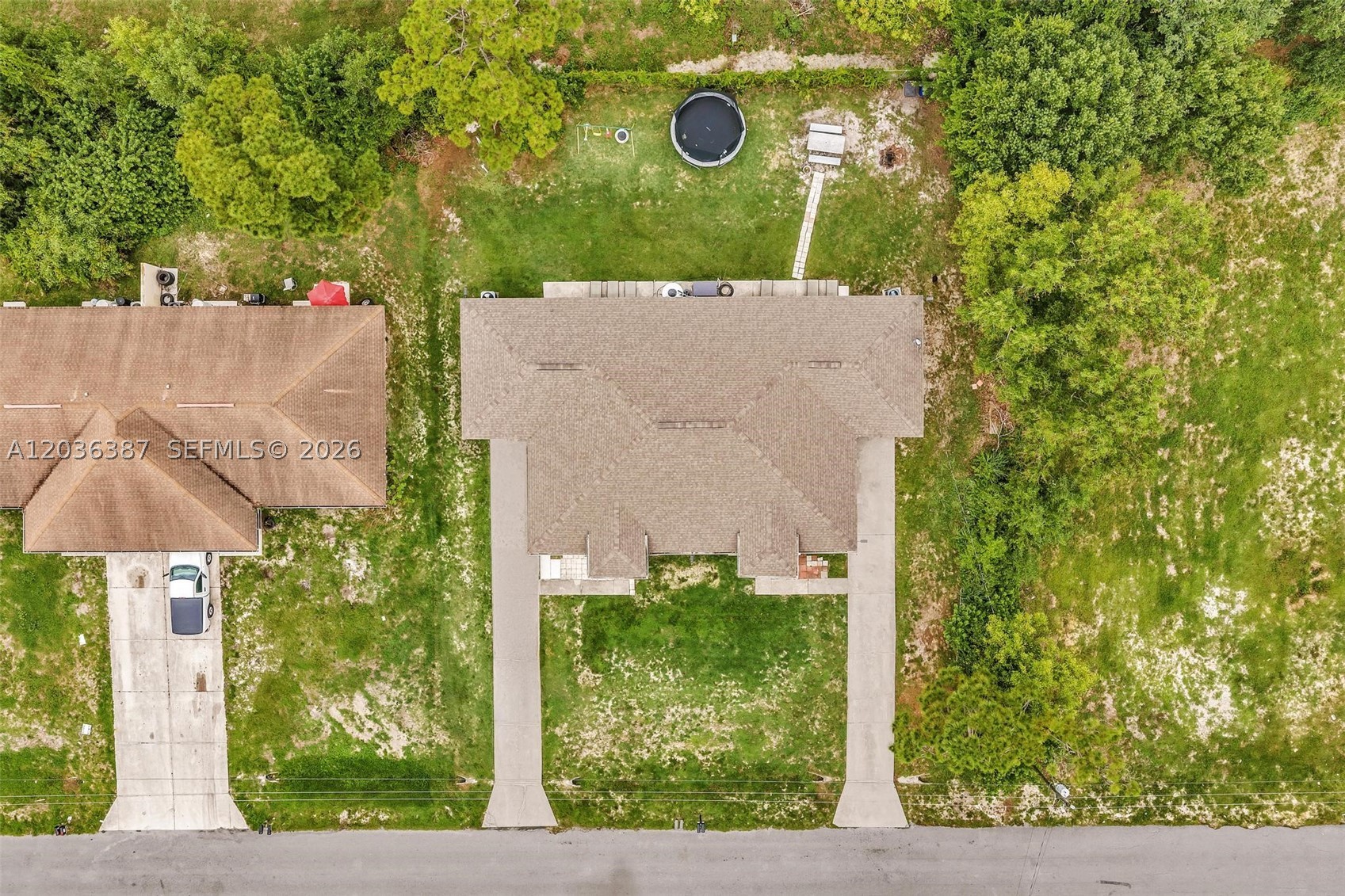 5327 30 St Sw Property Photo 4