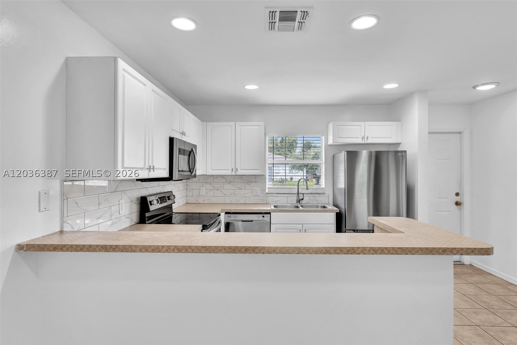 5327 30 St Sw Property Photo 23
