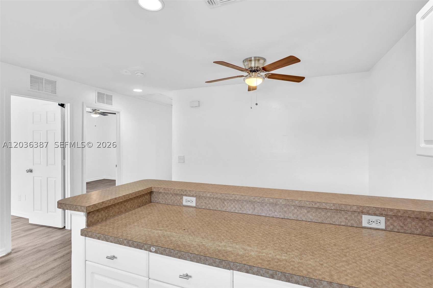5327 30 St Sw Property Photo 24