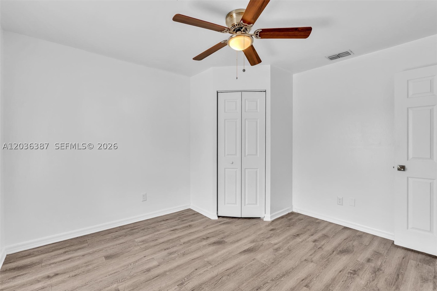 5327 30 St Sw Property Photo 27