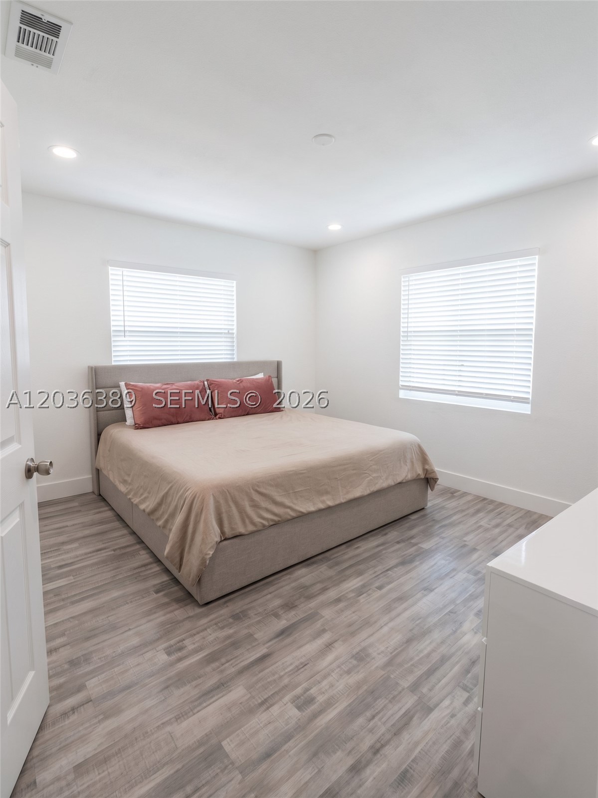 2847 Polk St 1 Property Photo 6