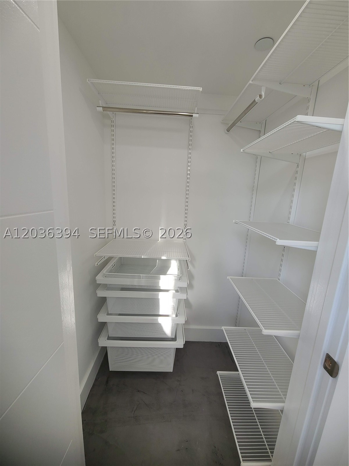 825 Michigan Ave 7 Property Photo 10