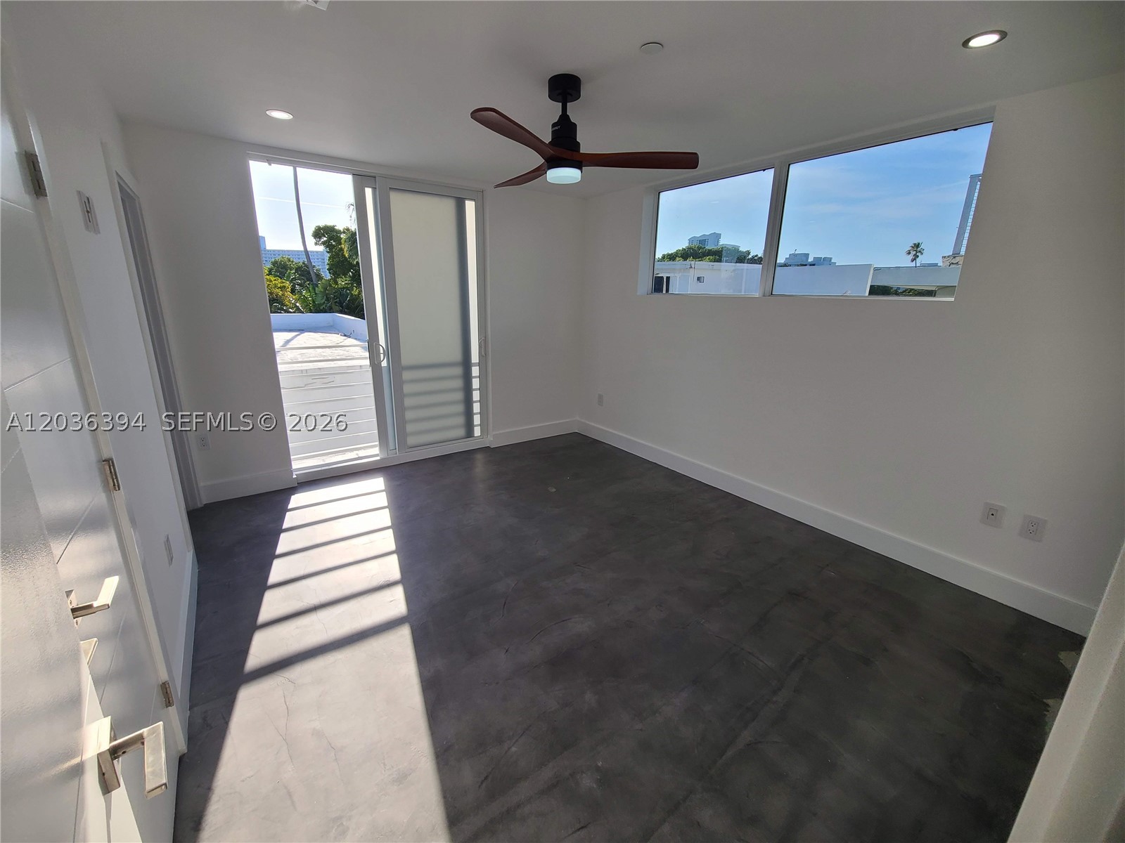 825 Michigan Ave 7 Property Photo 16