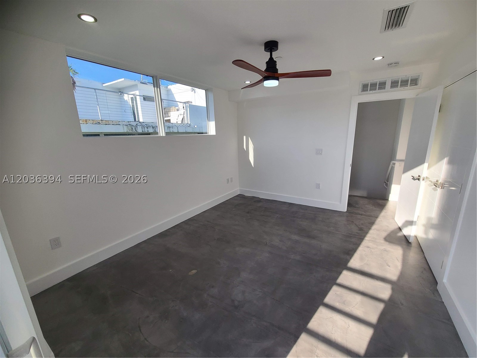 825 Michigan Ave 7 Property Photo 17
