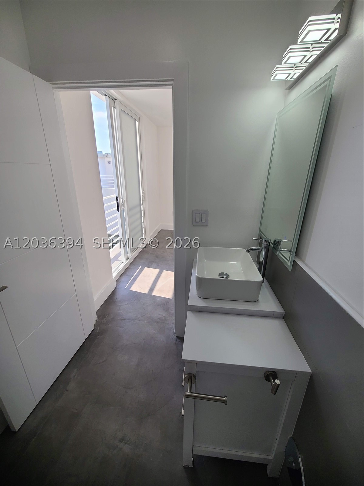 825 Michigan Ave 7 Property Photo 20
