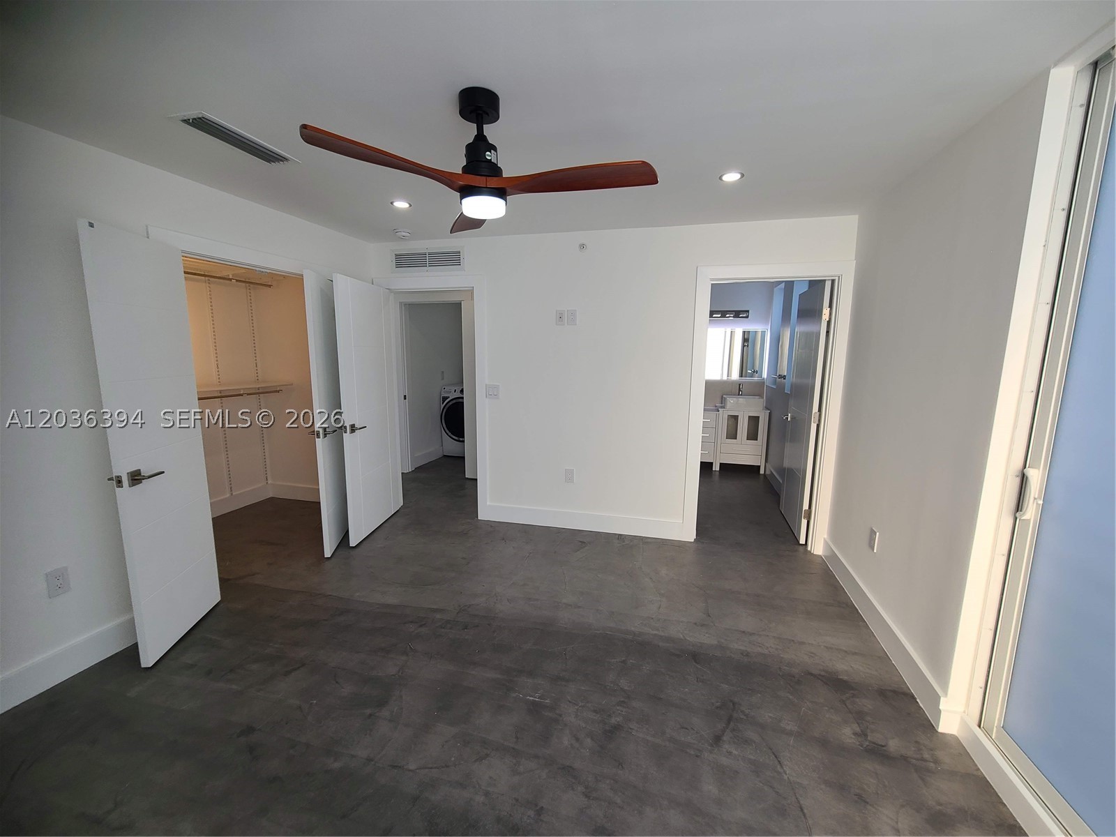 825 Michigan Ave 7 Property Photo 25