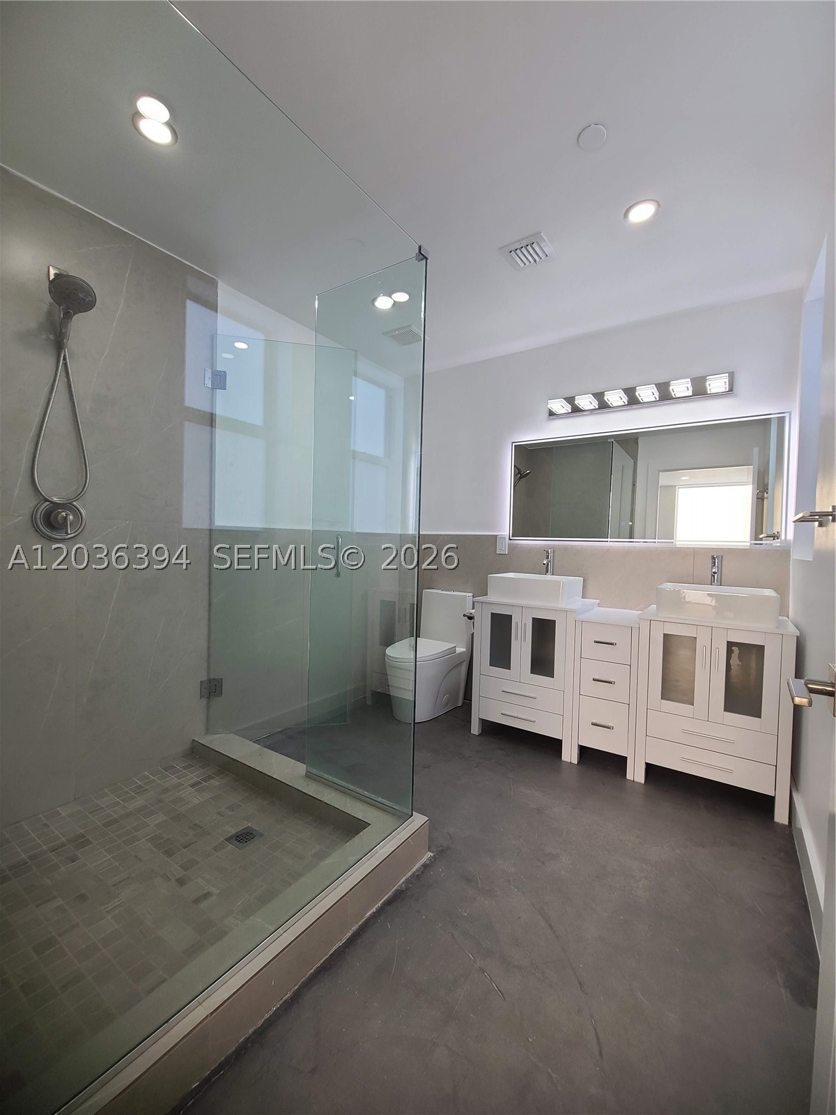 825 Michigan Ave 7 Property Photo 26