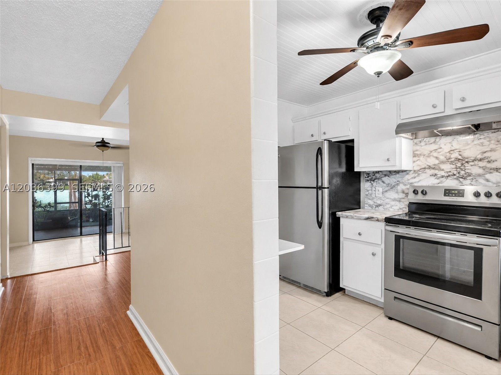 8902 Palm Tree Ln 8902 Property Photo 8