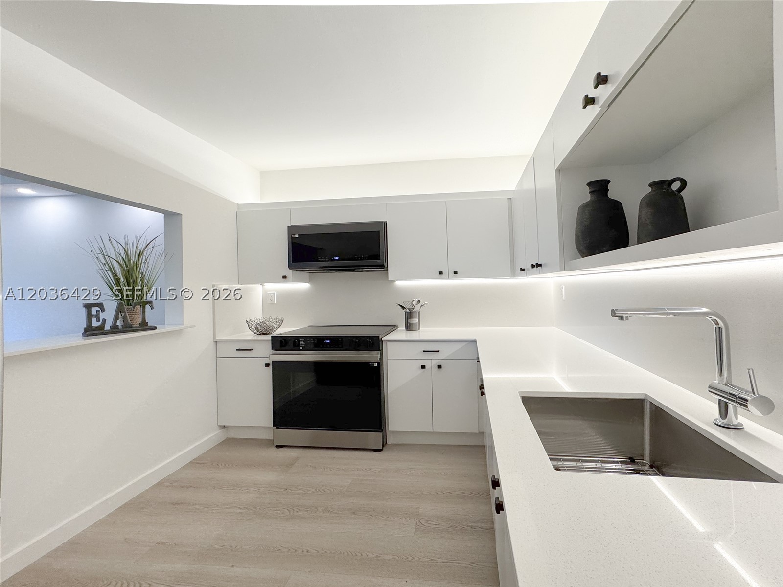 101 Crandon Blvd 170 Property Photo 6