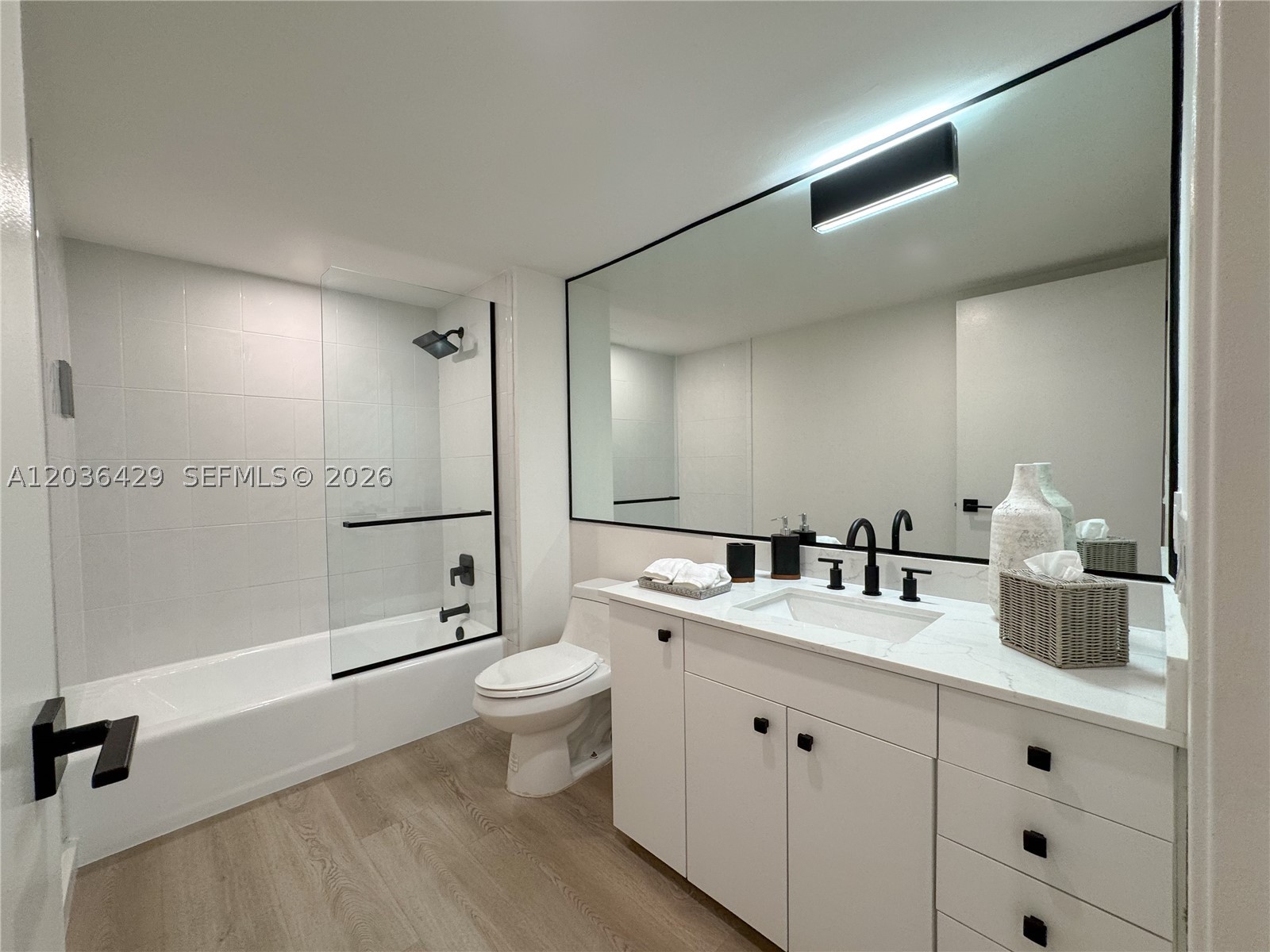 101 Crandon Blvd 170 Property Photo 15