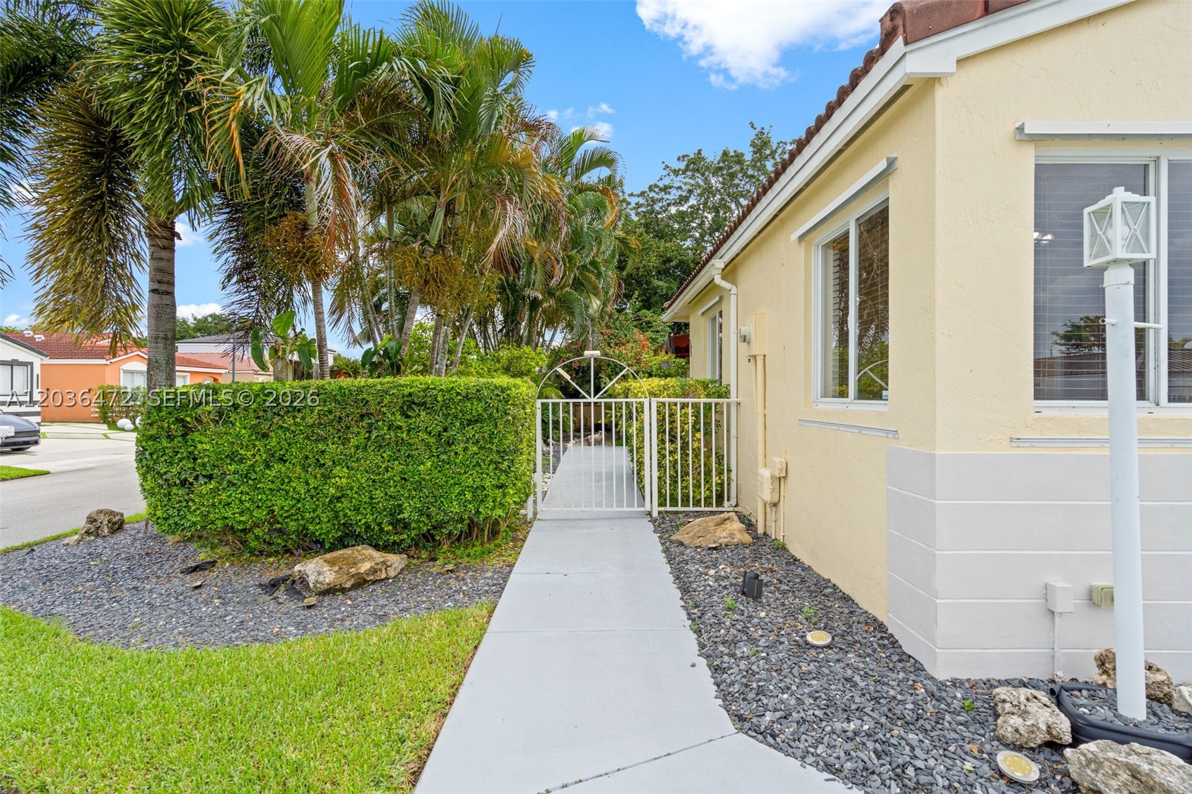 14365 Sw 175th Ter Property Photo 3
