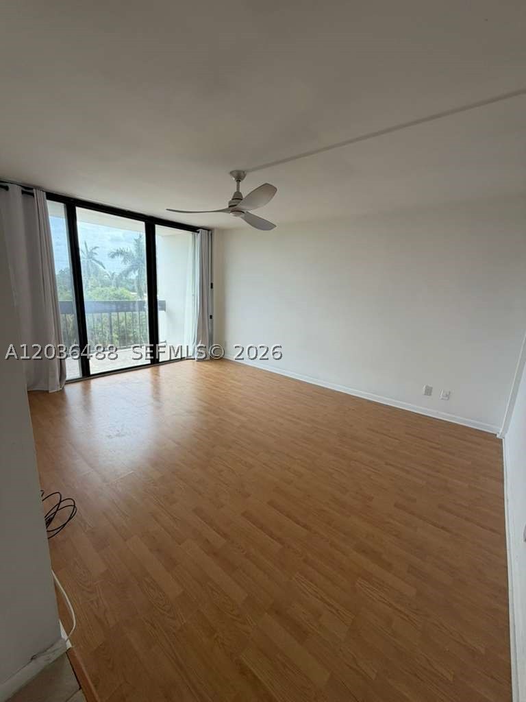 2400 Presidential Way 403 Property Photo 6