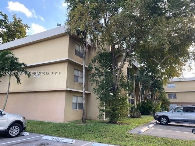 4205 N University Dr 208 Property Photo 2