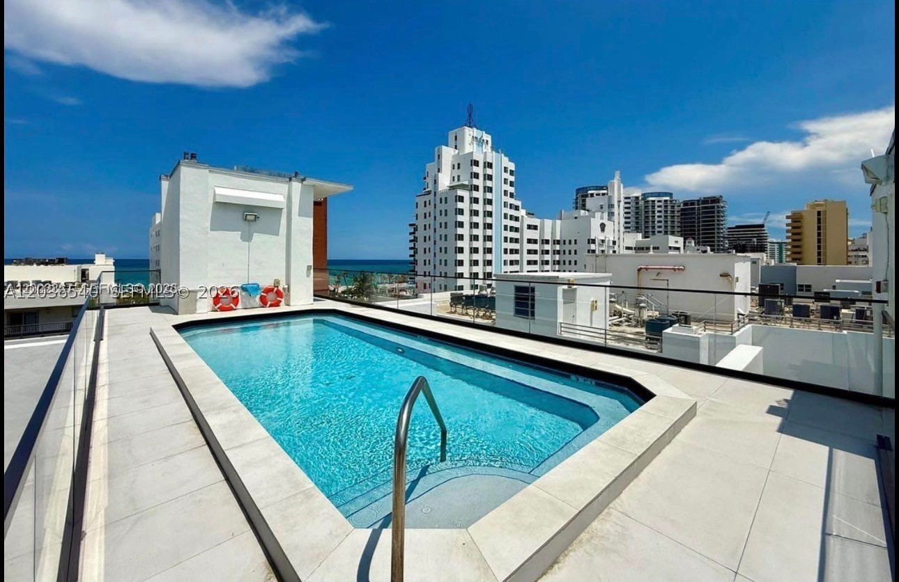 4122 Collins Ave 6a Property Photo 2