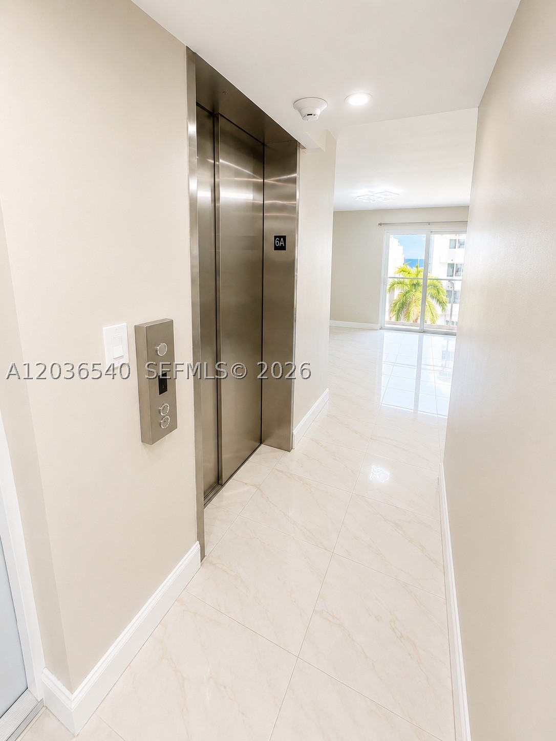 4122 Collins Ave 6a Property Photo 3