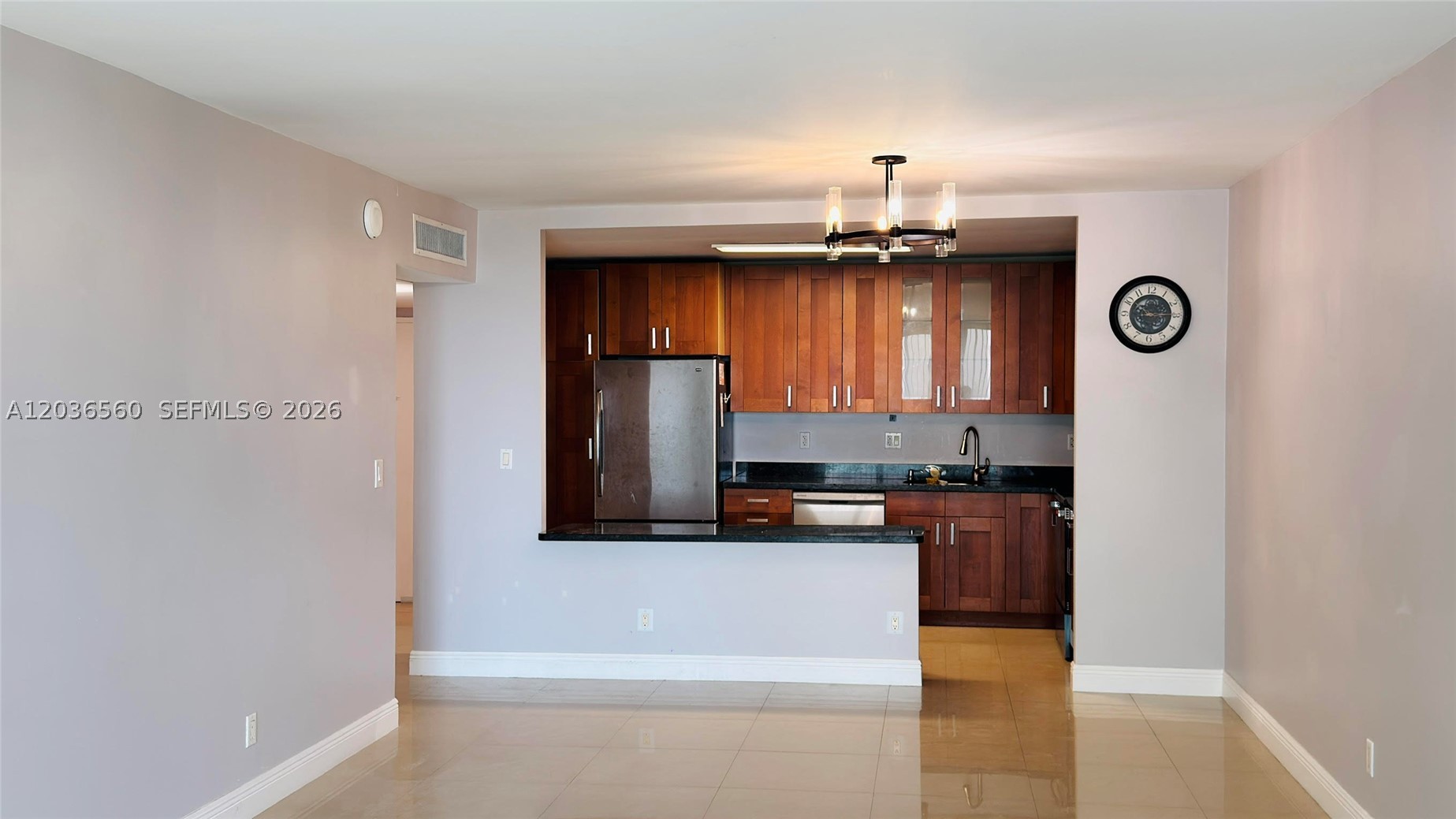 19390 Collins Ave 624 Property Photo 14