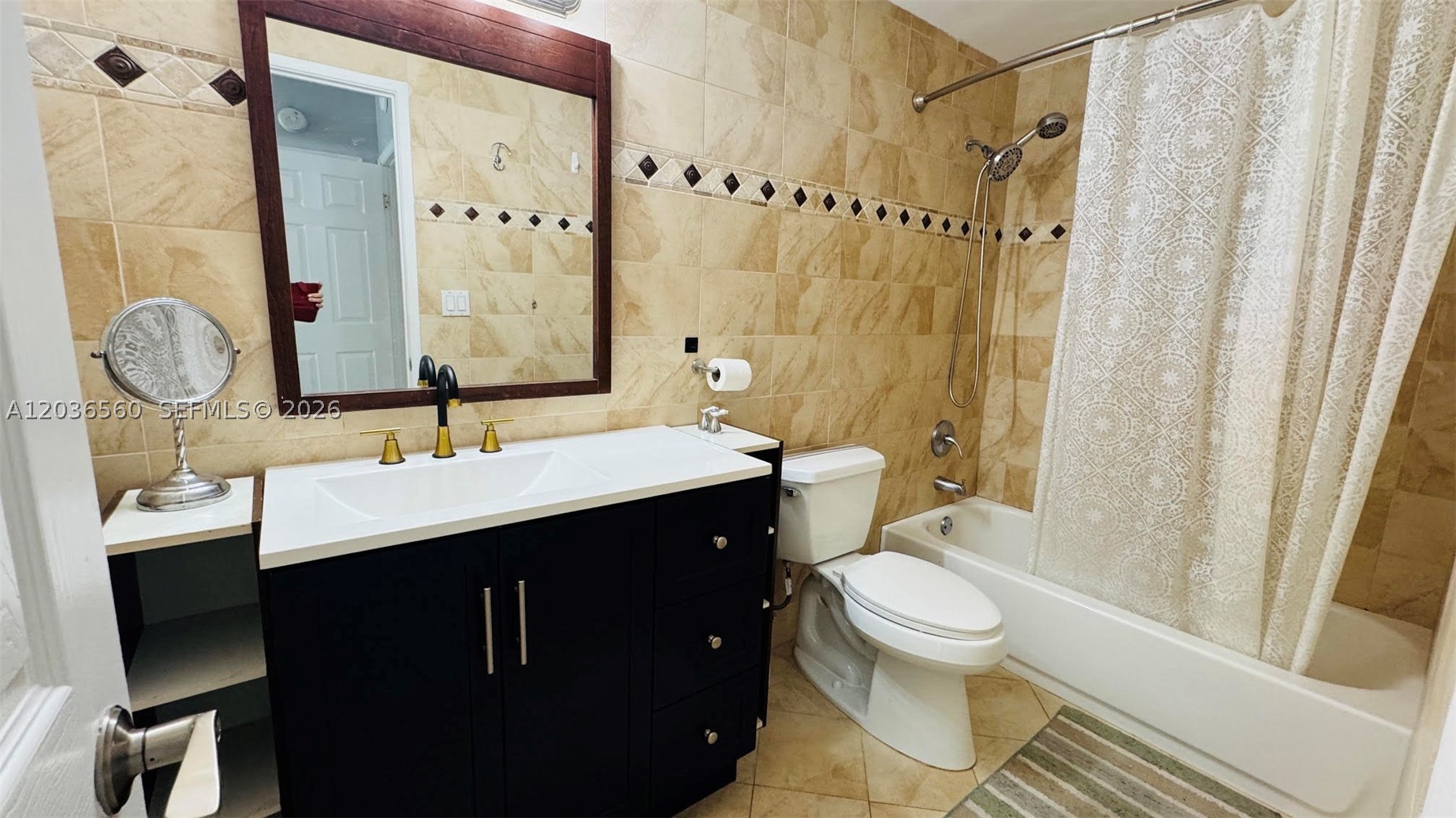19390 Collins Ave 624 Property Photo 18