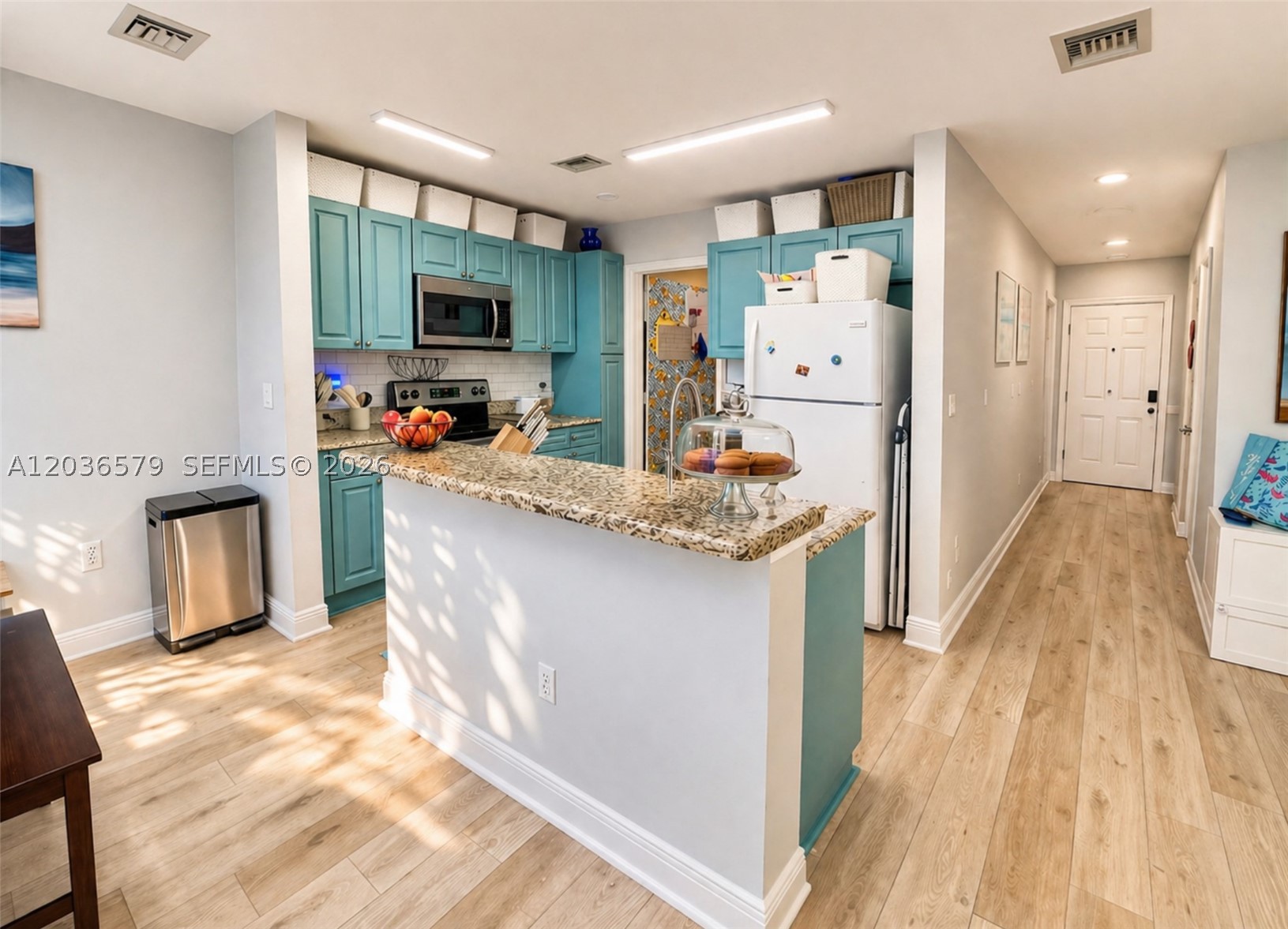 6613 Old Farm Trl Property Photo 4