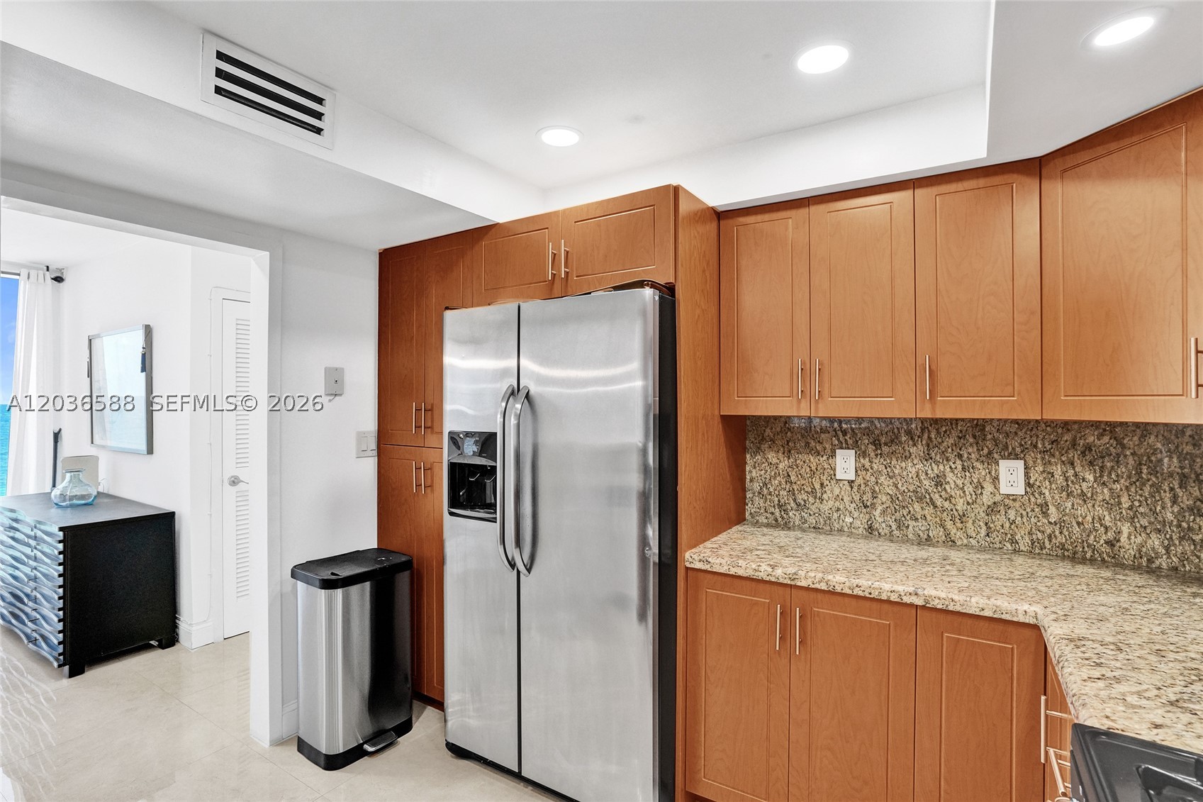 2030 S Ocean Dr 821 Property Photo 9